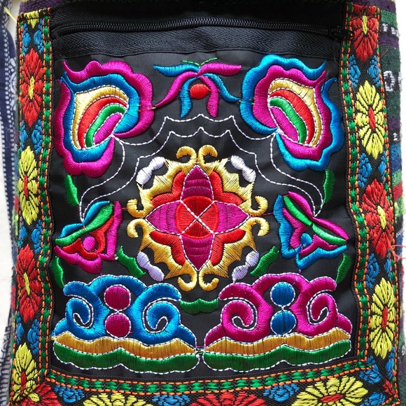 *SALE* Handcrafted Navajo Wool Blanket Tote - Picture 2 of 6